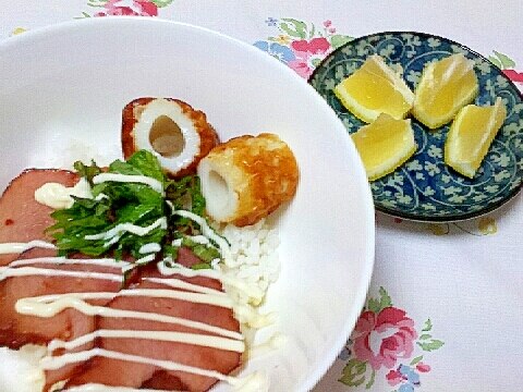 さっぱり焼豚丼～レモンを添えて～